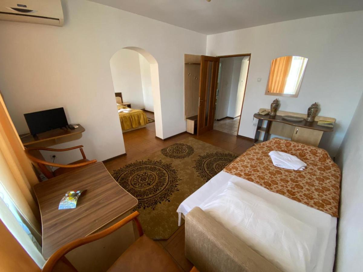 Hotel Gorj Targu Jiu Bagian luar foto
