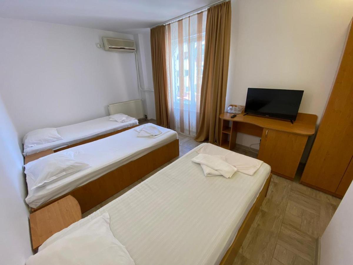 Hotel Gorj Targu Jiu Bagian luar foto