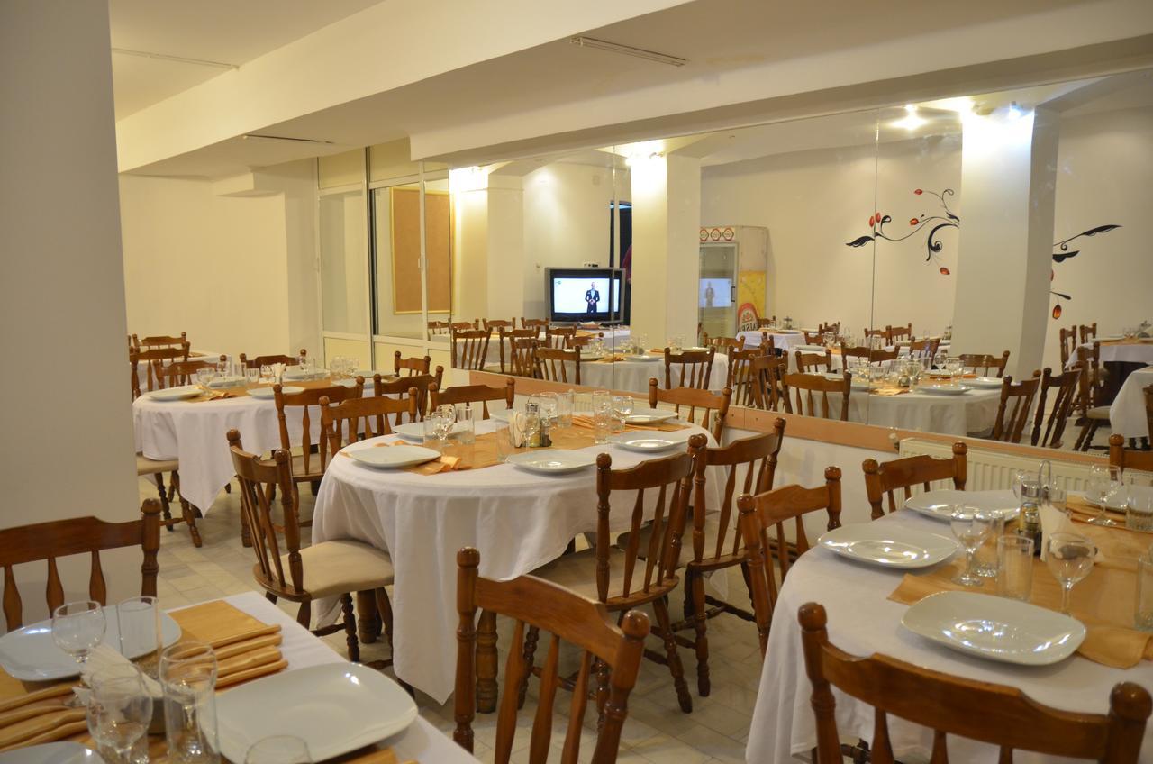 Hotel Gorj Targu Jiu Bagian luar foto