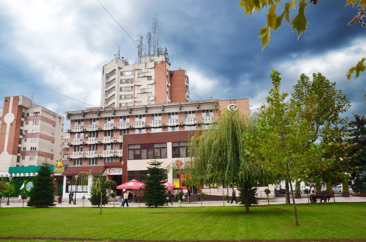 Hotel Gorj Targu Jiu Bagian luar foto