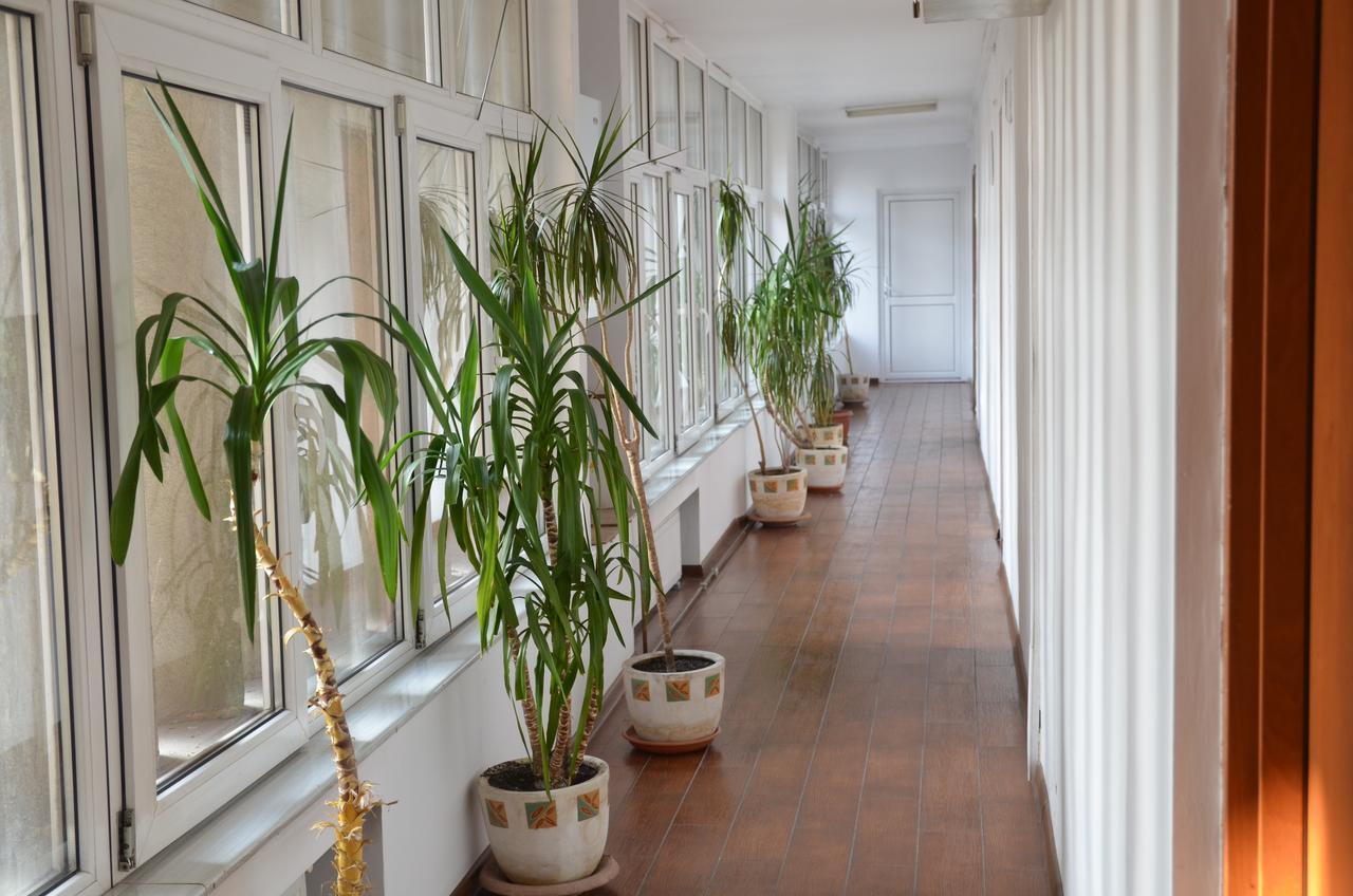 Hotel Gorj Targu Jiu Bagian luar foto