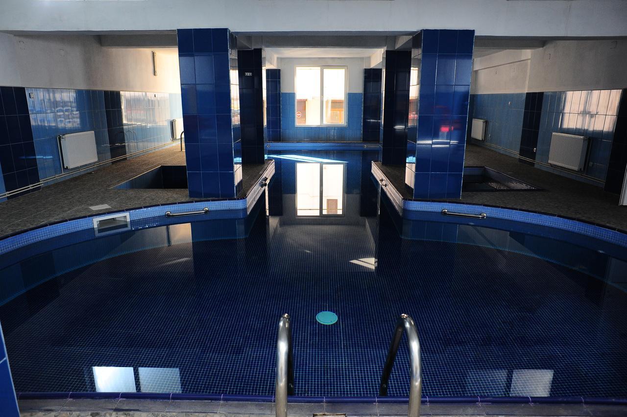 Hotel Gorj Targu Jiu Bagian luar foto