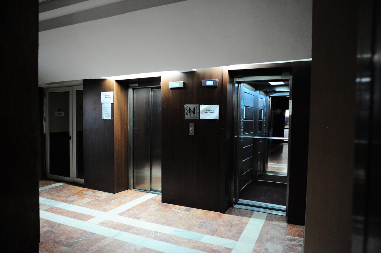 Hotel Gorj Targu Jiu Bagian luar foto